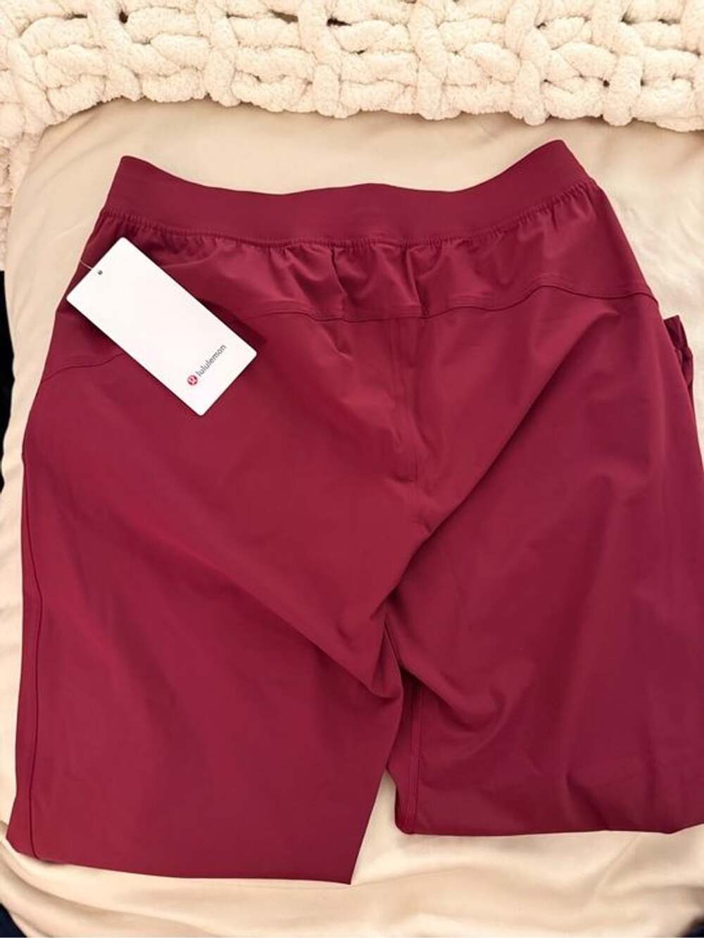 lululemon Adapted State HR Jogger Size 8 short Maroon NWT - Picture 7 of 8